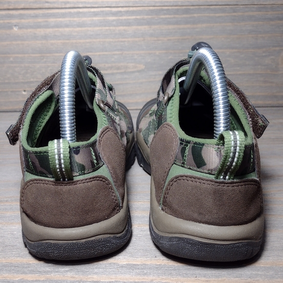 Keen Newport H2 Hybrid Sandals Shoes Kids size 6 - Picture 4 of 7